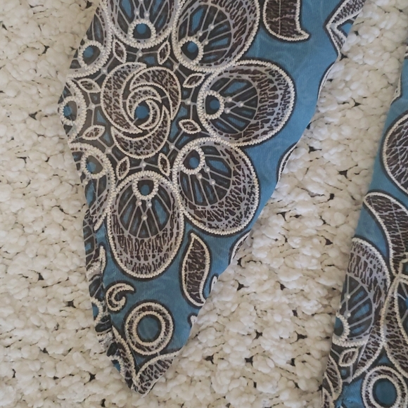 Isabel Hayley Timeless Trends Sheer Lightweight Emroidered Blouse sz 2X - Picture 4 of 4